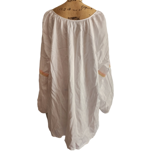 💥SALE 💥New Directions Embroidered Peasant top. Size 3X - Picture 6 of 7